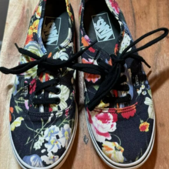 Vans Authentic Low Top Sneakers - Black Red Yellow Floral - Size 7 Womens - Picture 1 of 4